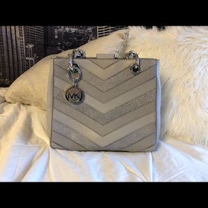Michael Kors bag (brand new & never used)